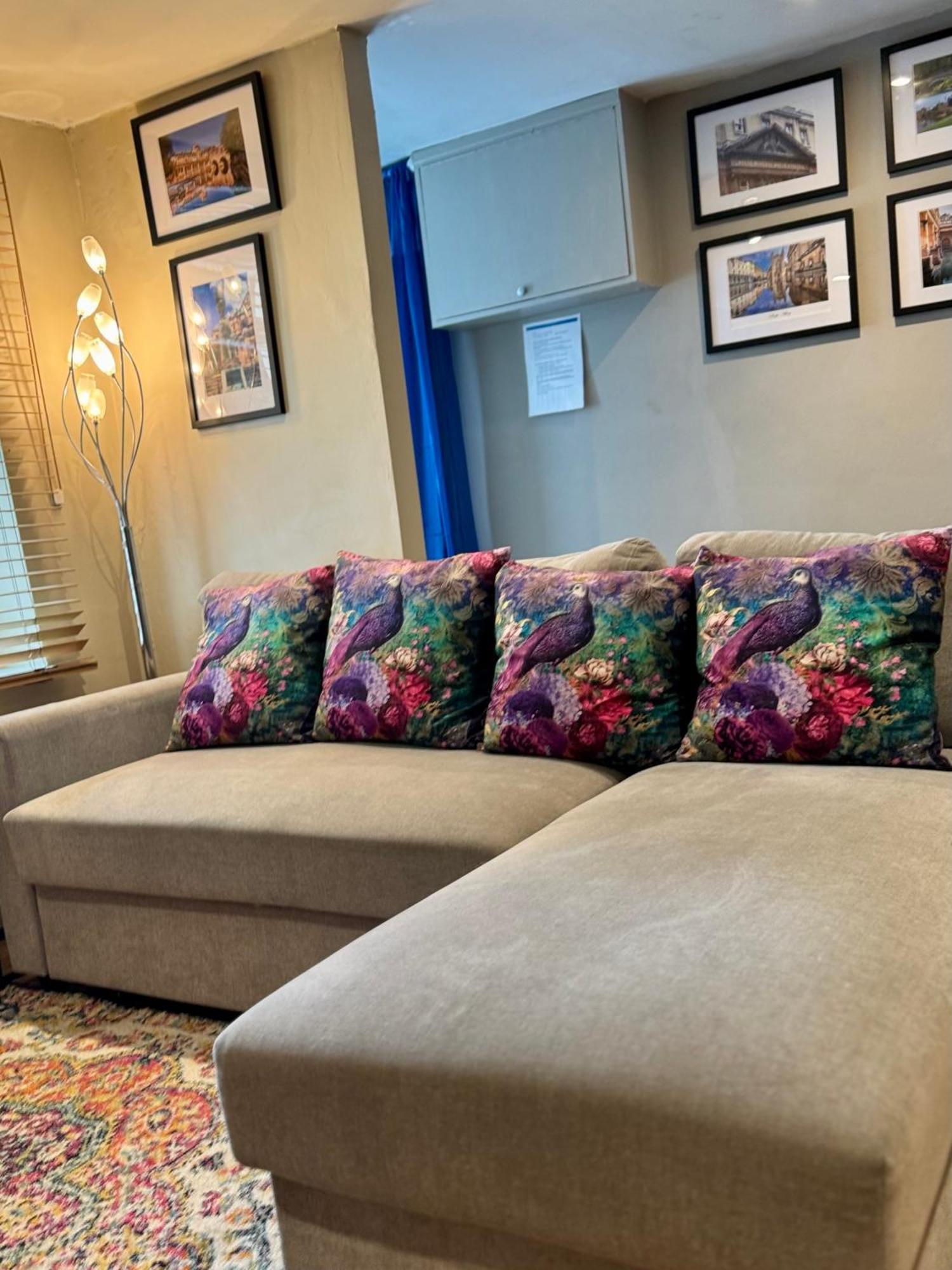 Beautiful Townhouse Next To Royal Victoria Park And Botanical Gardens Within Easy Walking Distance To Bath City Centre Экстерьер фото